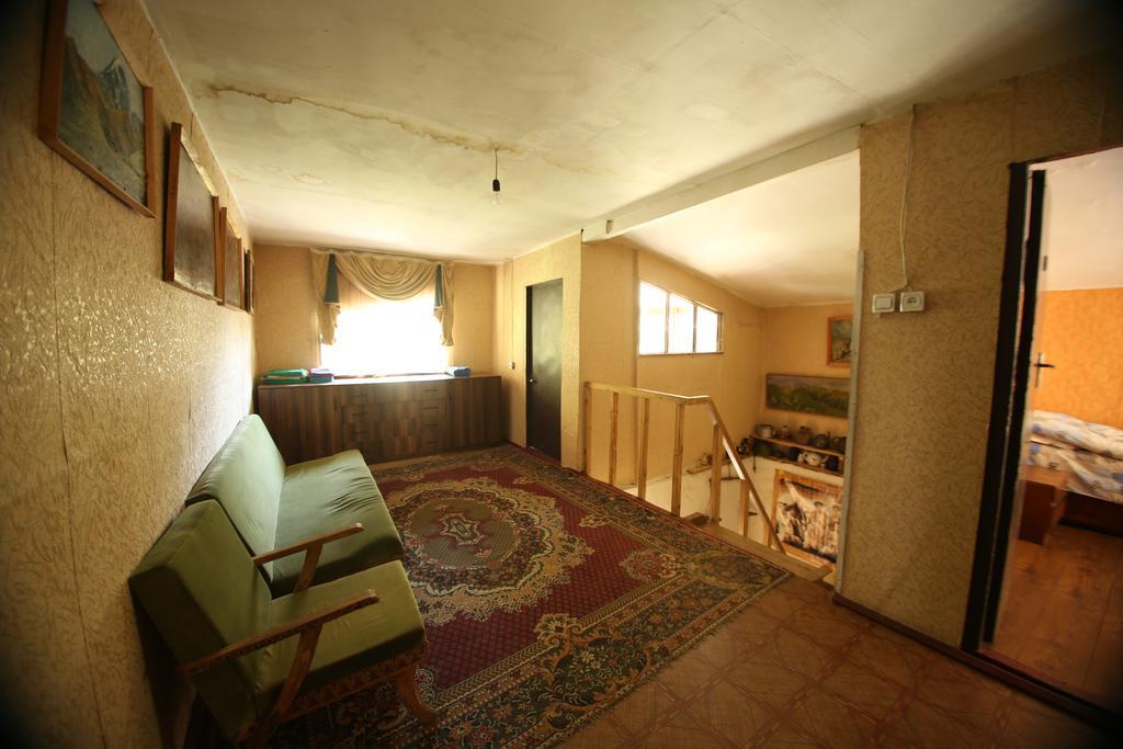 Korsha Guesthouse Roshka Zewnętrze zdjęcie